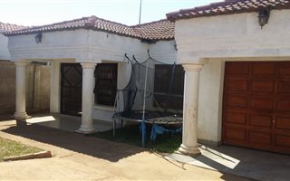 3 Bedroom House in Louis Trichardt
