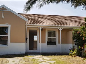 2 Bed House in Whispering Pines