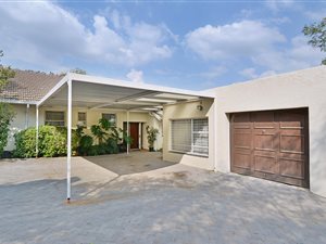 4 Bed House in Kelvin