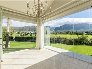 4 Bed House in Steenberg Golf Estate