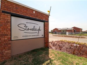 2 Bed Apartment in Helderwyk