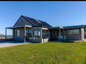 3 Bed House in Noordhoek