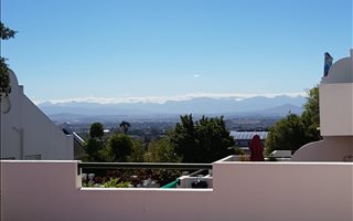 2 Bedroom Townhouse in Durbanville