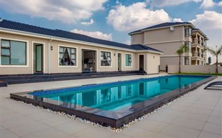 3 Bedroom Duplex in Carlswald North Estate