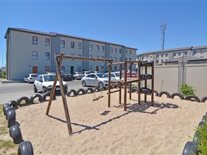 2 Bed Apartment in Eersterivier