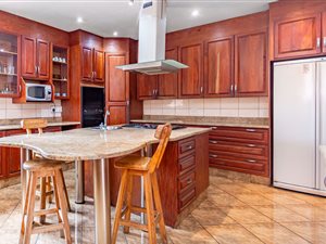 3 Bed House in Norkem Park
