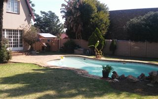 5 Bedroom House in Dalpark