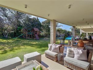 4 Bed House in Birdhaven