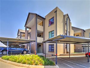 2 Bed Apartment in Ruimsig