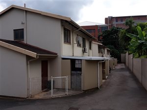 2.5 Bedroom Duplex in Berea