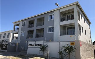 2 Bedroom Apartment in Bloubergstrand