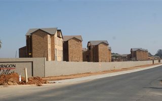 2 Bedroom Apartment in Roodepoort Central
