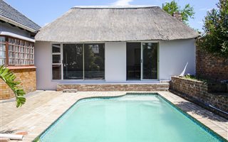 5 Bedroom House in Baysville