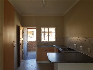 2 Bed Apartment in Carlswald Estate