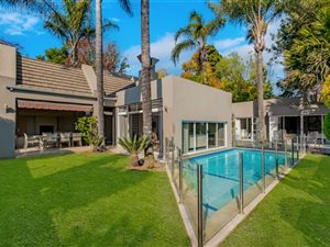 3 Bed House in Orchards