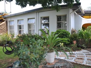 5 Bed House in Arbor Park