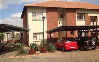 3 Bedroom Duplex in Pretorius Park