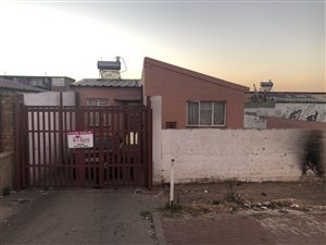 2 Bed House in Westbury