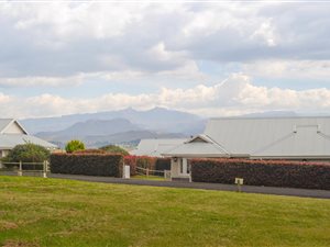 1034 m² Land available in Underberg