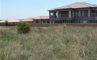 1000 m² Land available in Cultura Park
