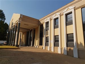 2100 m² Commercial space in Bedfordview