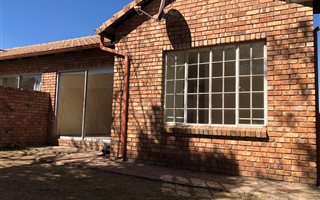 2 Bedroom Townhouse in Kyalami