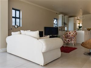 5 Bed House in Newlands
