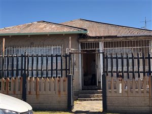 4 Bed House in South Hills