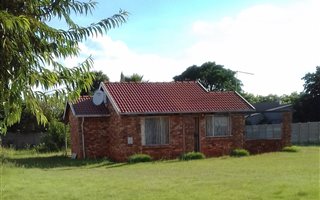 2 Bedroom House in Welgedacht