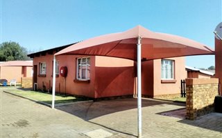 3 Bedroom Townhouse in Rensburg