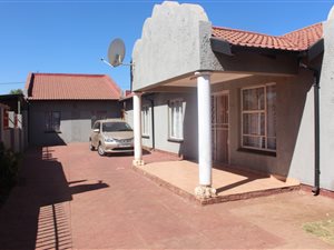 3 Bed House in Lindo Park