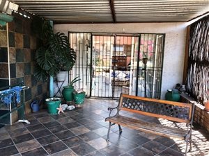 4 Bed House in Mimosa Park
