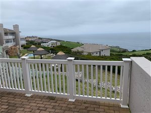 3 Bed Townhouse in Pinnacle Point Golf Estate