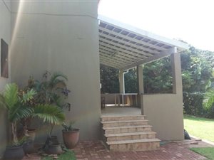 5 Bed House in Marina Beach