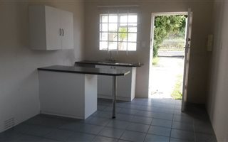 2 Bedroom Flat in Amalinda