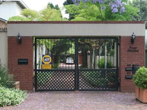 2 Bed House in Waterkloof