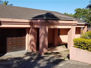 5 Bed House in Meerensee