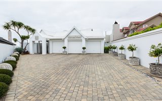 5 Bedroom House in Bay View