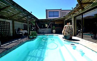 5 Bedroom House in Big Bay