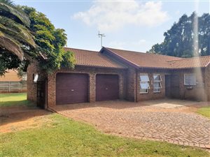 3 Bedroom House in Helikon Park
