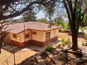 4 Bed House in Muckleneuk