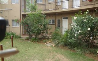 1 Bedroom Apartment in Dagbreek
