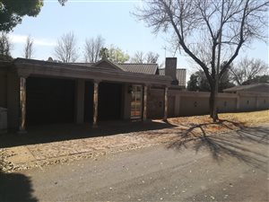 3 Bed House in Rondebult
