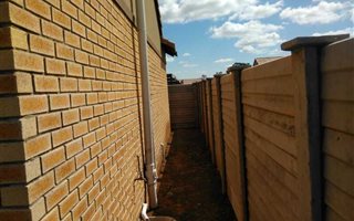 2 Bedroom Townhouse in Douglas Valley