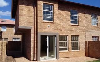 3 Bedroom Townhouse in Annlin