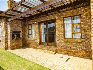 3 Bed Townhouse in Kriel