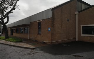 2016 m² Industrial space in Parow Central