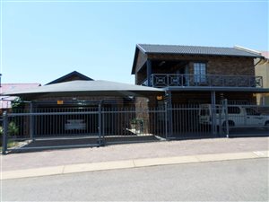3 Bed House in Highveld