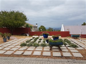 5 Bed House in Aurora