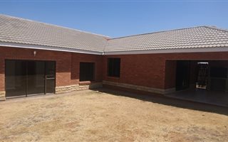 3 Bedroom Townhouse in Bloemfontein